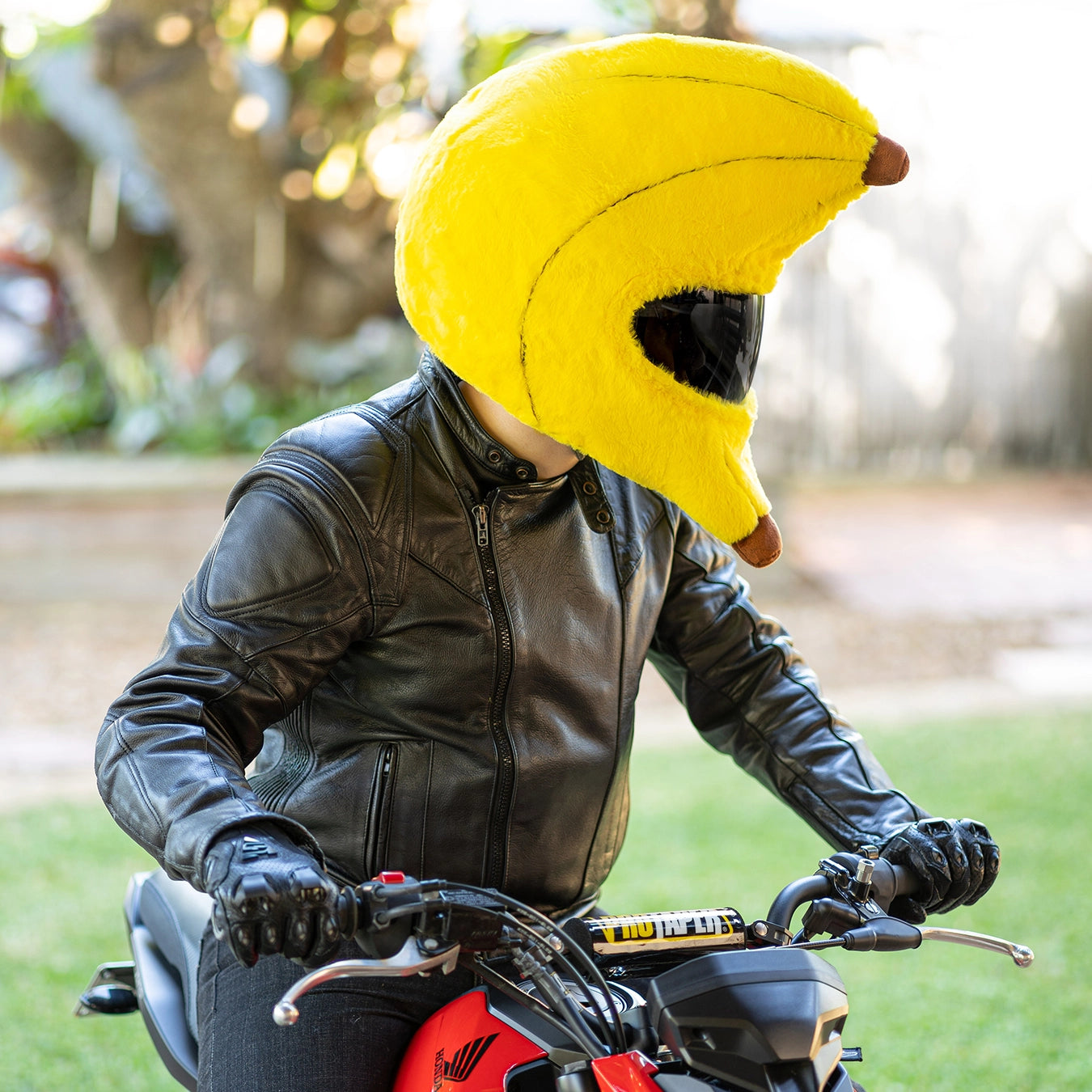 Motorcycle Helmet Cover Banana Moto Loot - Main Image