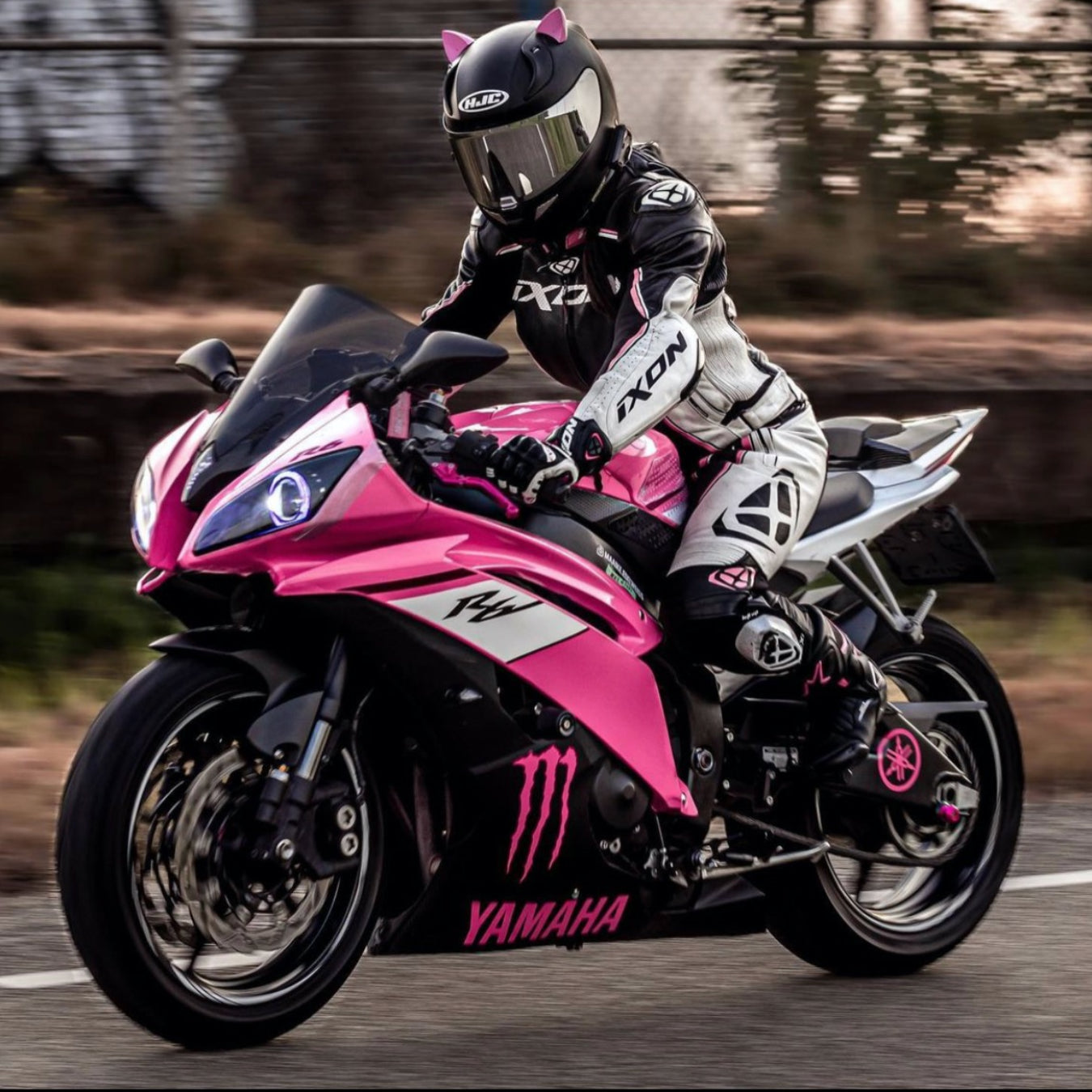 custom pink motorcycle helmet beidiyinger Cat Ear Women Full Face Adult Flip Up Visors Motocross Helmet with Sun Visor for Street Bike Racing Motocross Street Cruiser Jet Style DOT Approved : Automotive then attach the horns to the nubs Custom Helmet, Custom Motorcycle Helmet,