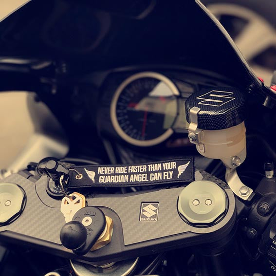 WUSUANED Motorcycle Keychain When Life Throws You A